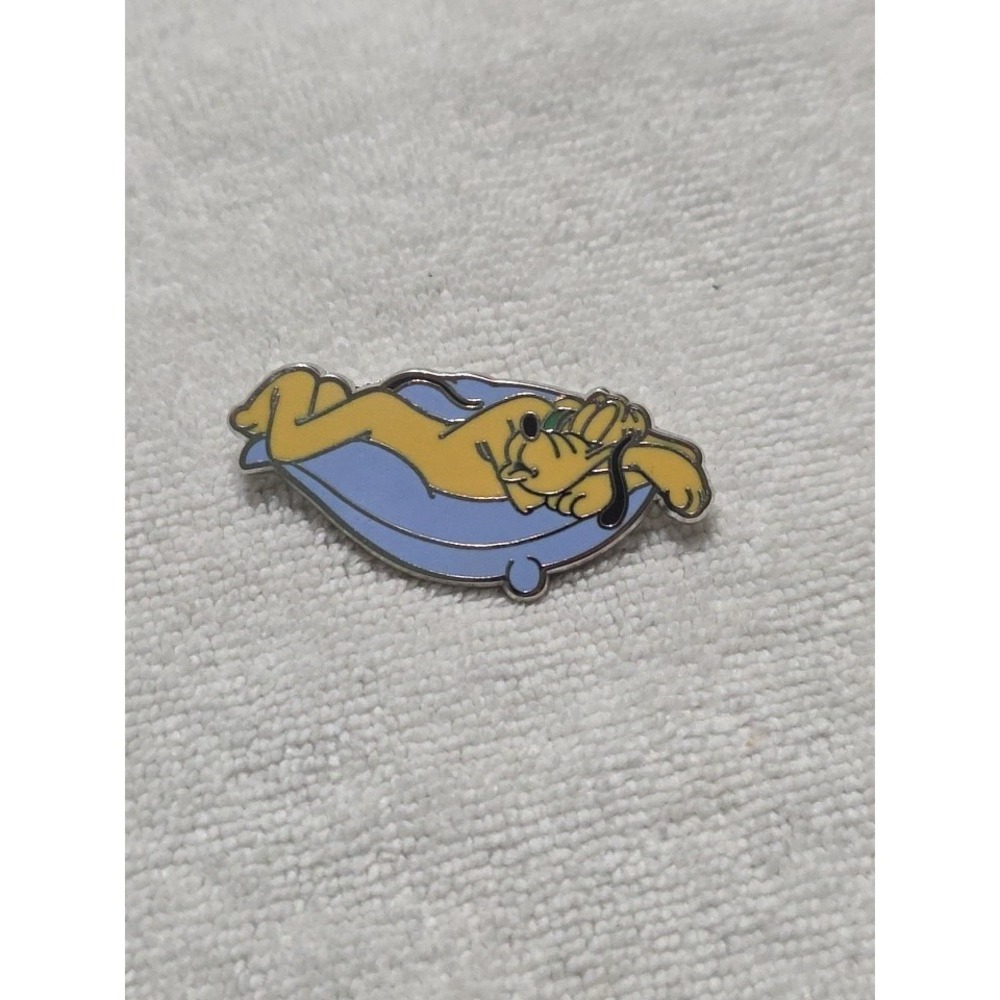 DISNEY TRADING PIN * PLUTO * SWEET DREAMS * MYSTERY COLLECTION * FAB 5